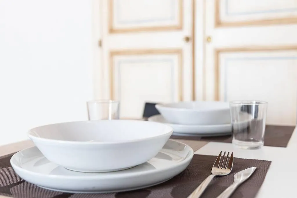 Colonne'S Nest - Cozy And Silent With Ac Lägenhet Milano 0*,  Italien